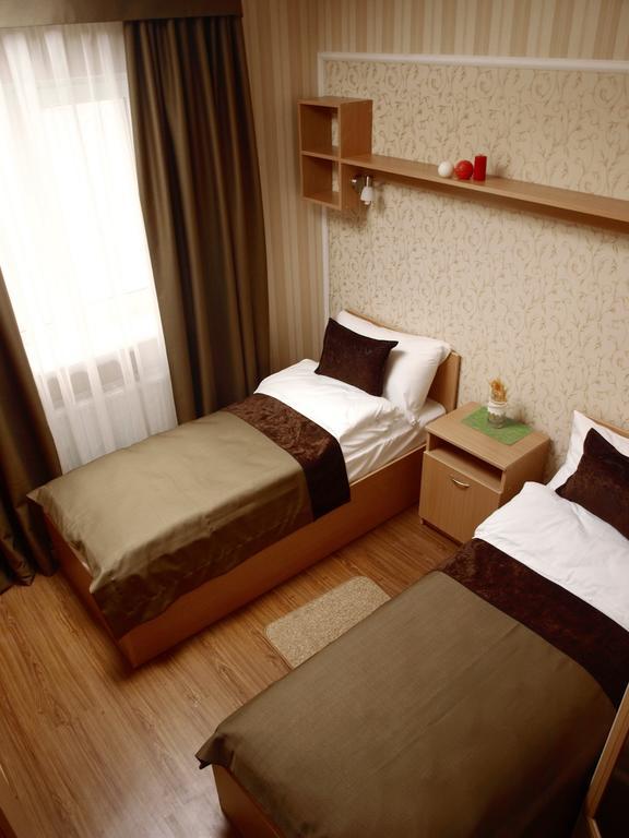 Leon Hotel Lviv Exterior foto